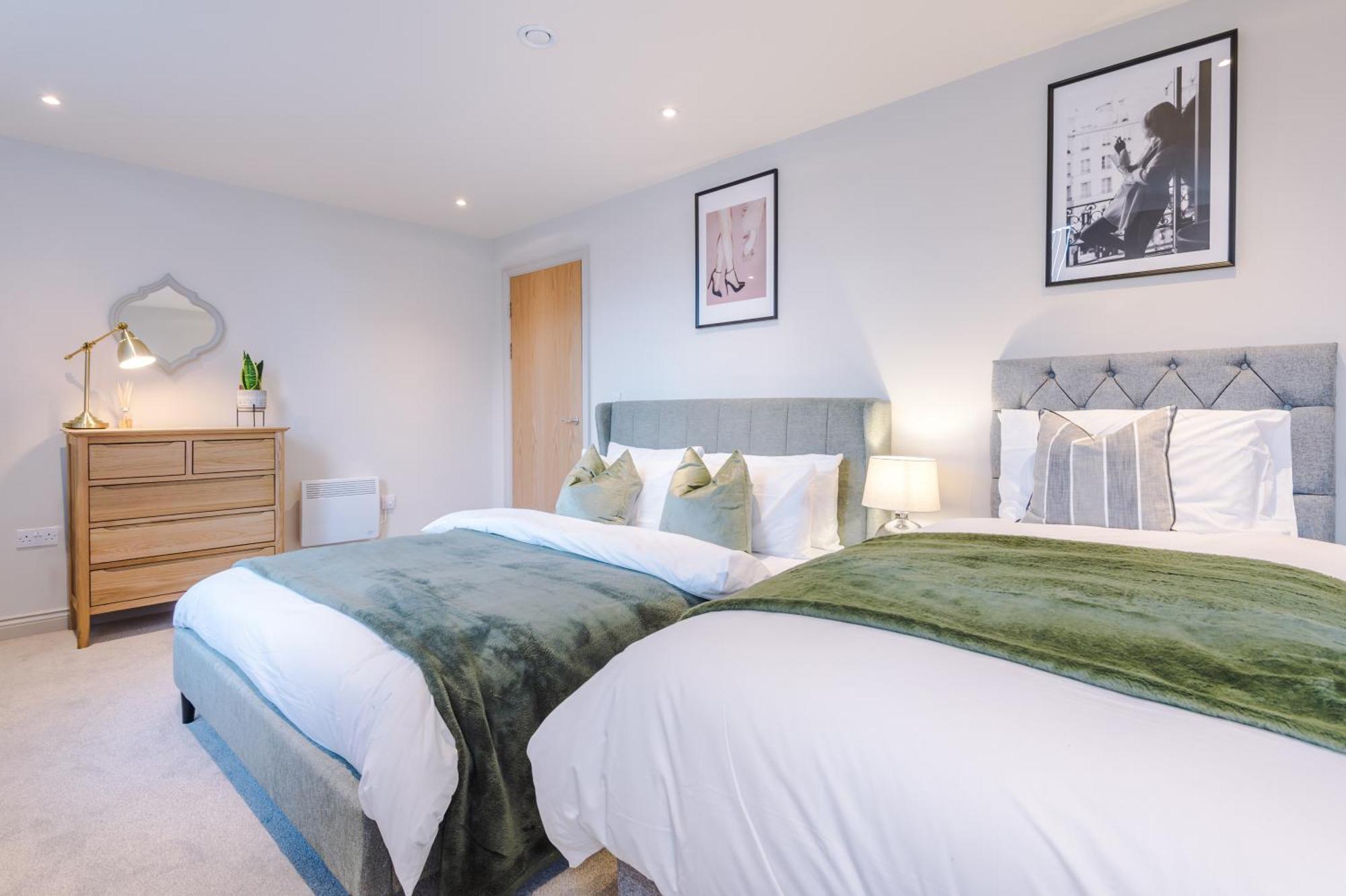 Designer Central Home In Leeds Sleeps 5 ภายนอก รูปภาพ
